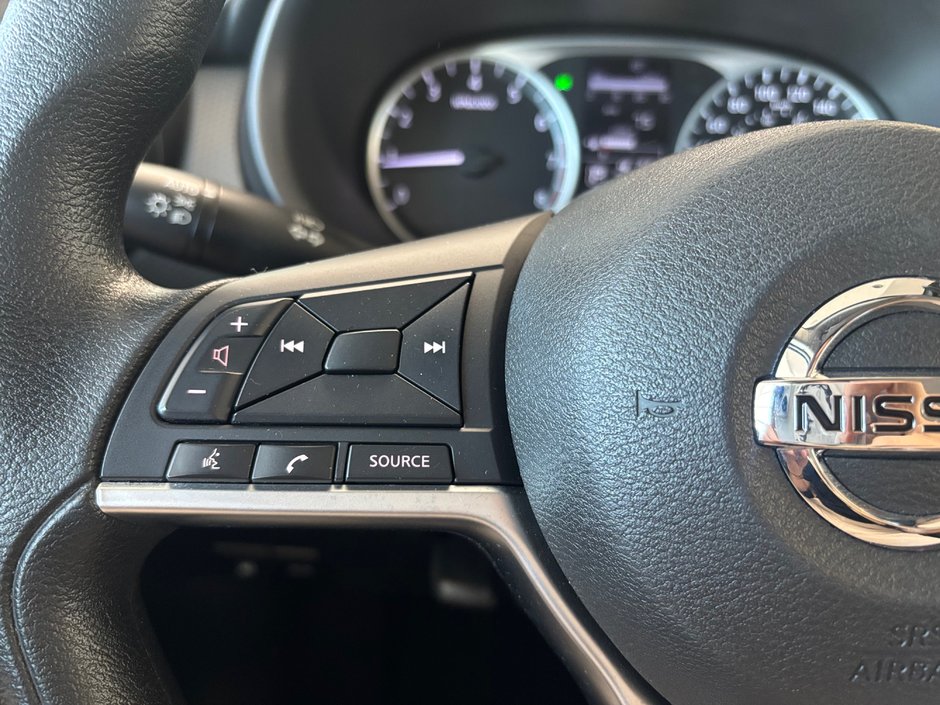 2021 Nissan Kicks S-19