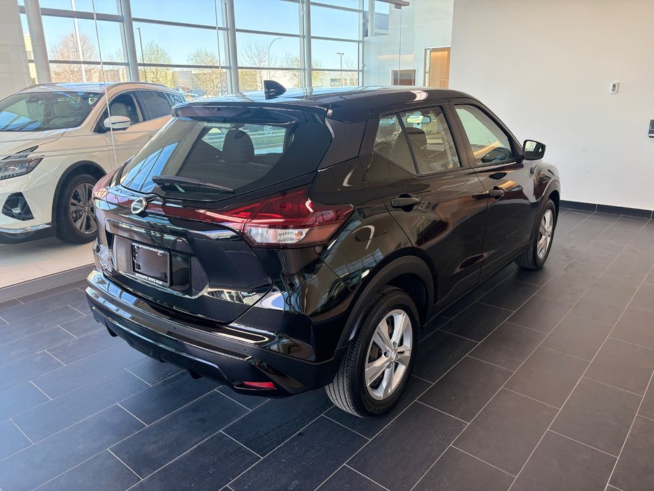 2021 Nissan Kicks S-4
