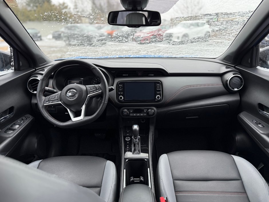 2021 Nissan Kicks SR-10