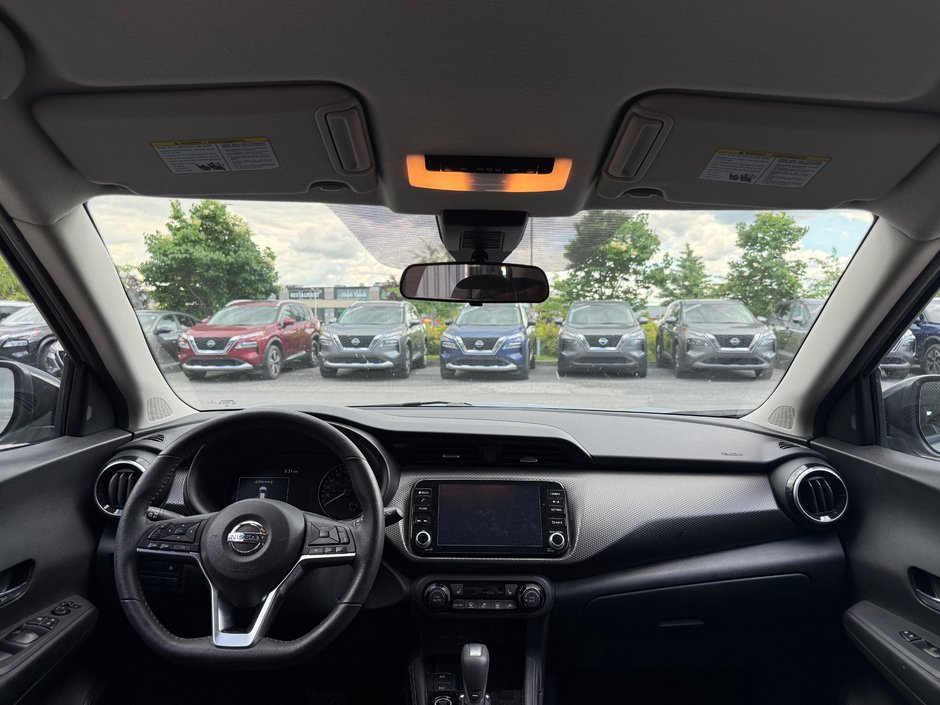Nissan Kicks SV 2021-10