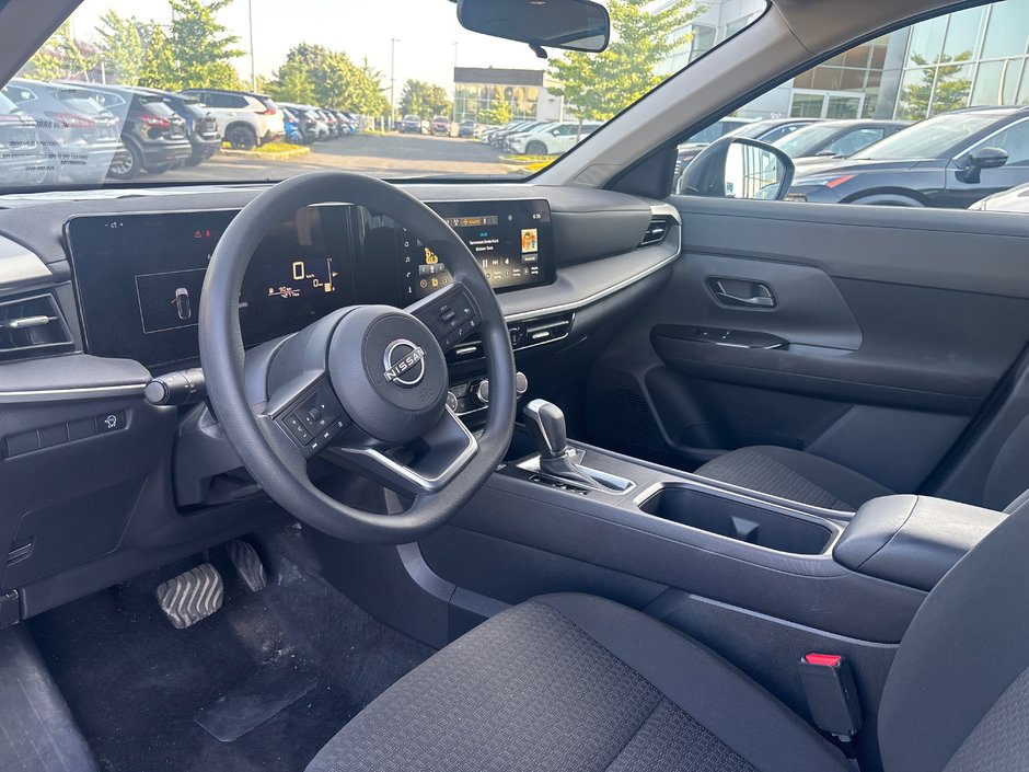2025 Nissan Kicks S-2
