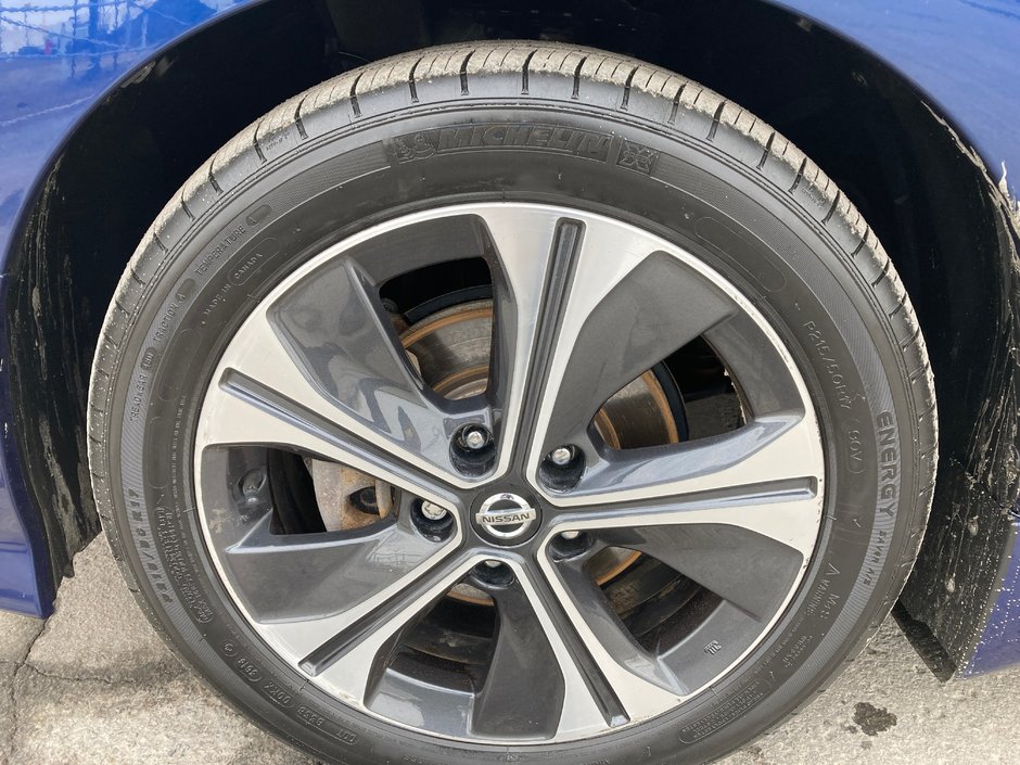 Nissan Leaf SL 2019-8