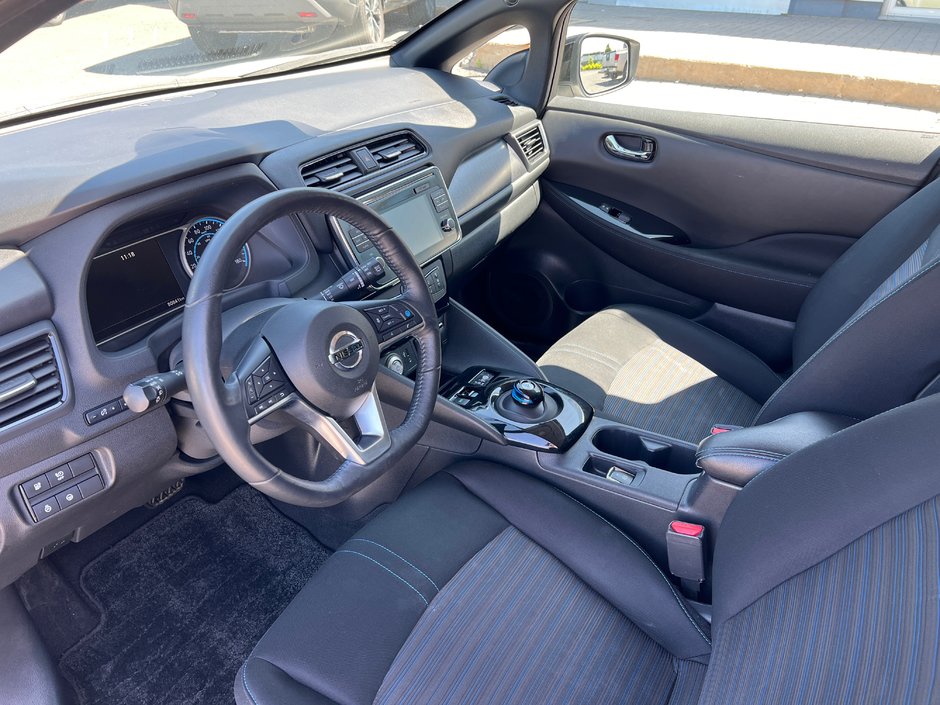 2019 Nissan Leaf SV NAVIGATION-1