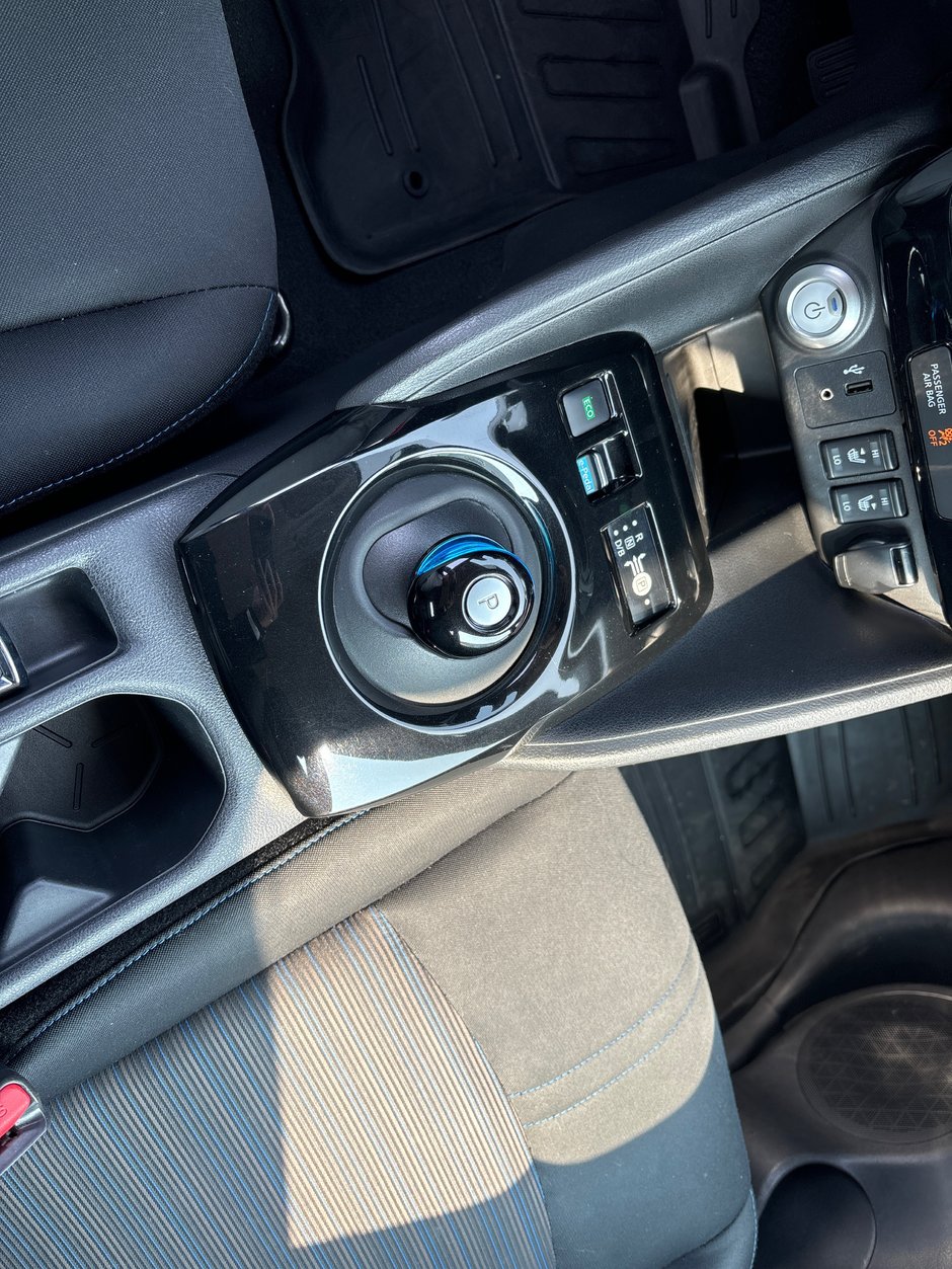 2019 Nissan Leaf SV NAVIGATION-18