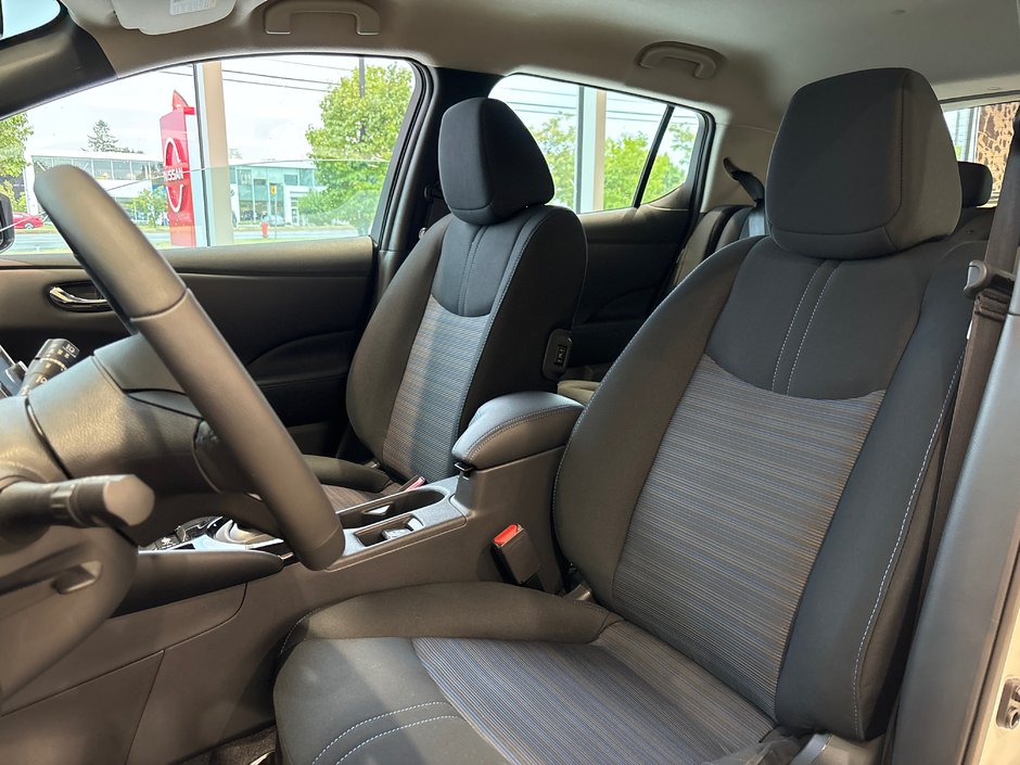 2025 Nissan LEAF SV PLUS-6