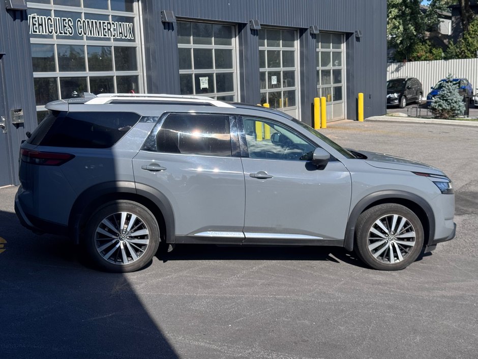 2022 Nissan Pathfinder PLATINUM AWD-3