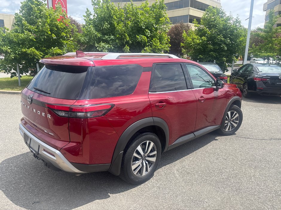 2023 Nissan Pathfinder SL AWD-1