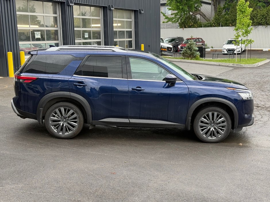 2024 Nissan Pathfinder SL AWD-4