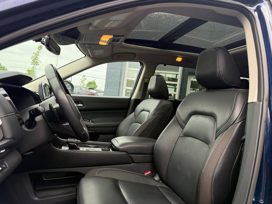 2024 Nissan Pathfinder SL AWD-9