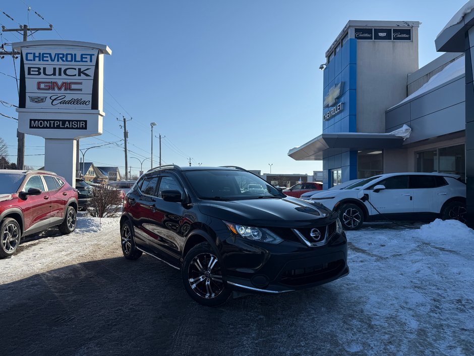 2017 Nissan Qashqai S in Drummondville, Quebec - w940px