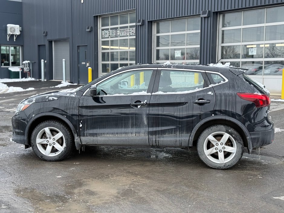 Nissan Qashqai S 2018-6