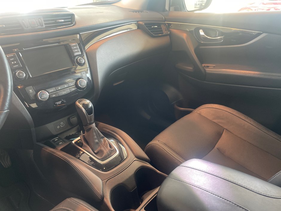 Nissan Qashqai SL AWD 2019-15