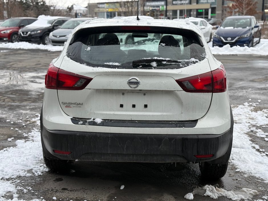 Nissan Qashqai S 2019-5