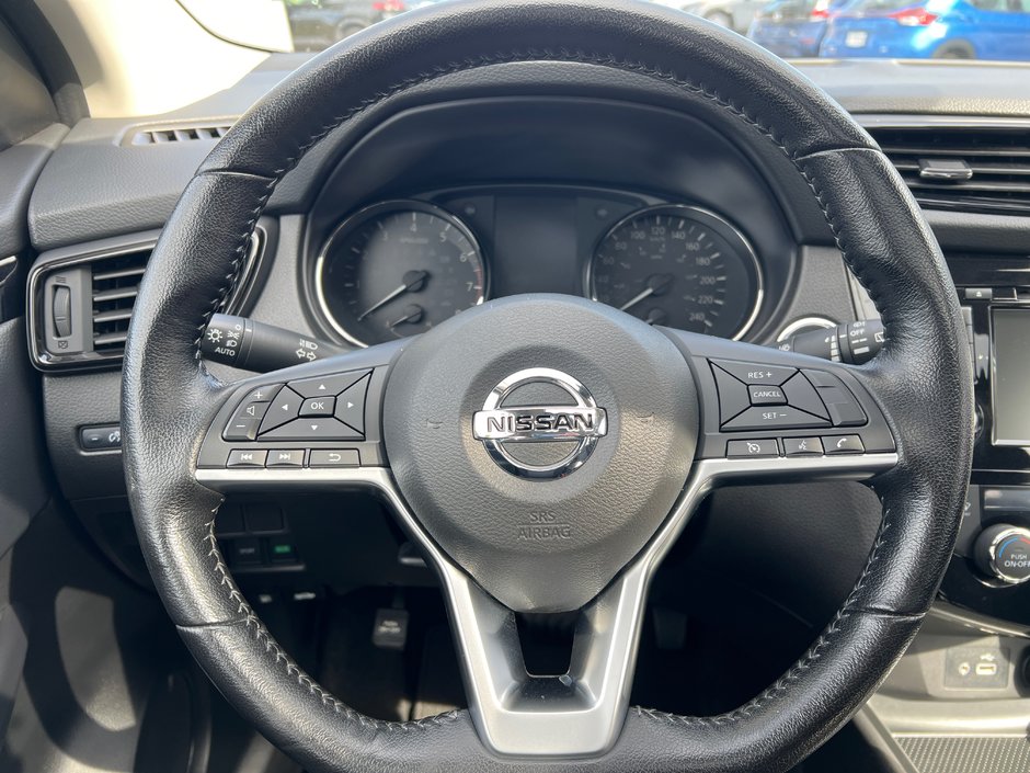 Nissan Qashqai SV AWD 2020-14