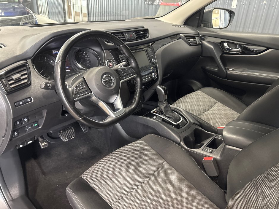 Nissan Qashqai SV FWD 2020-6