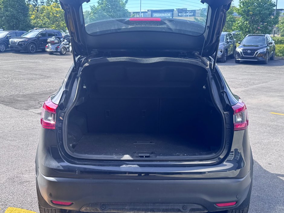 2020 Nissan Qashqai SV-5