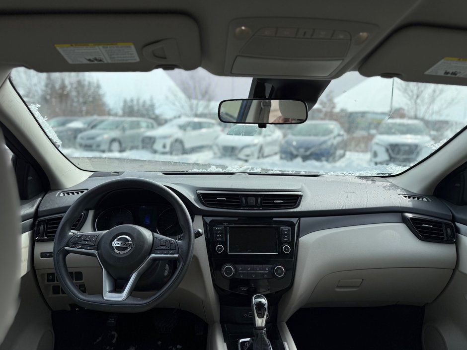 2022 Nissan Qashqai S-8