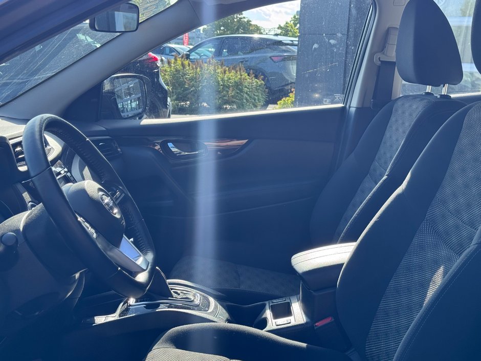 2022 Nissan Qashqai SV AWD-10