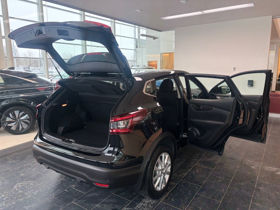 Nissan Qashqai S TA 2023-9