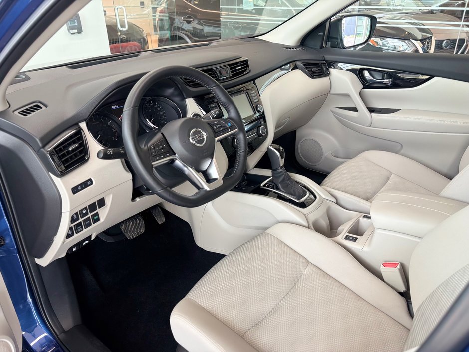 2023 Nissan Qashqai SV AWD-10