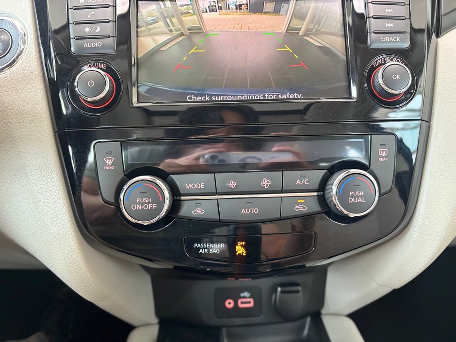 2023 Nissan Qashqai SV AWD-17