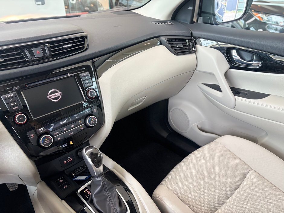 2023 Nissan Qashqai SV AWD-13