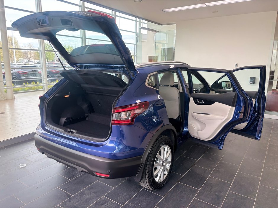 2023 Nissan Qashqai SV AWD-8