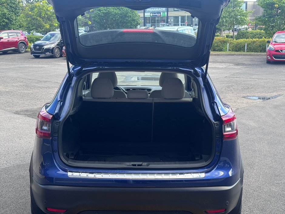 2023 Nissan Qashqai S-6