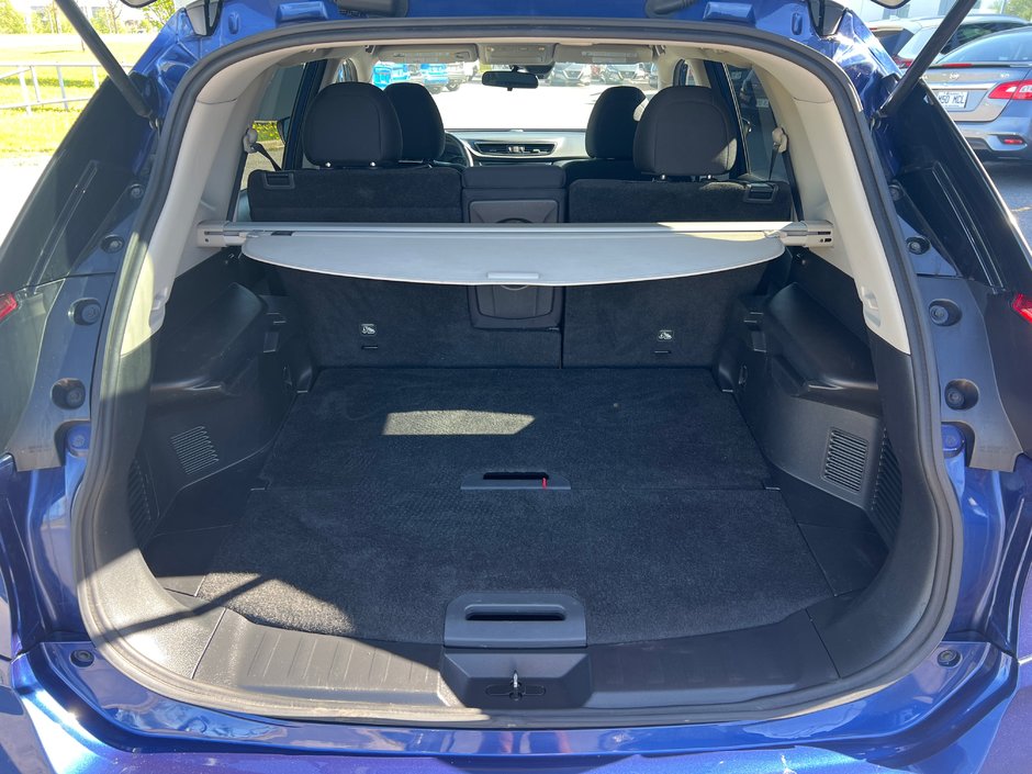 2019 Nissan Rogue SV AWD-10
