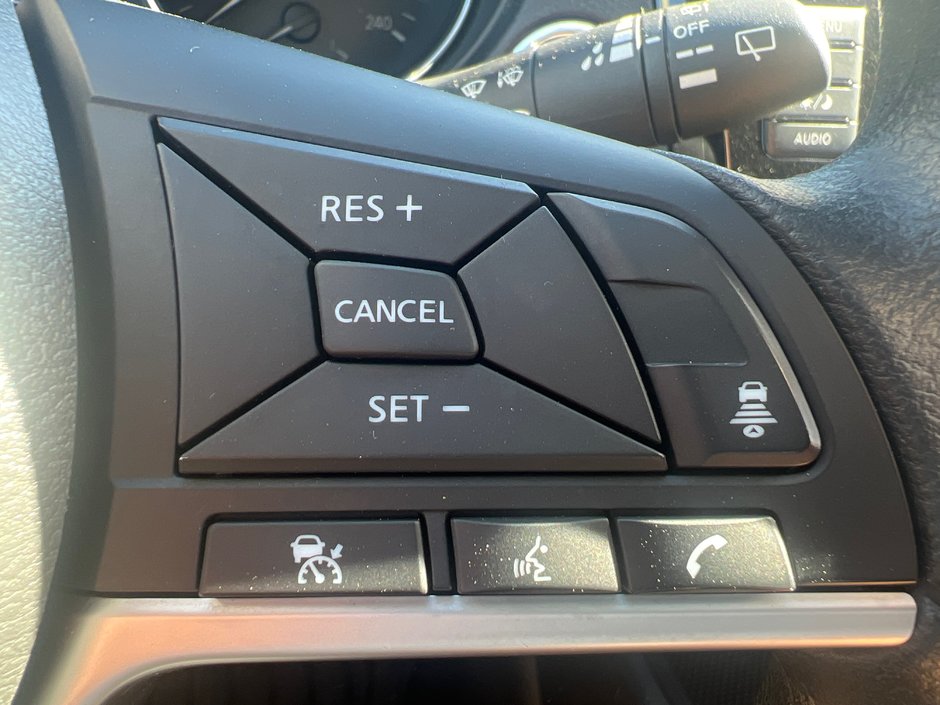 2019 Nissan Rogue SV AWD-13