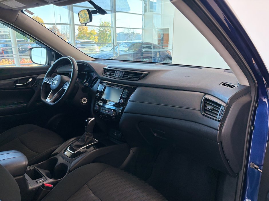 2020 Nissan Rogue Spécial Édition AWD-12