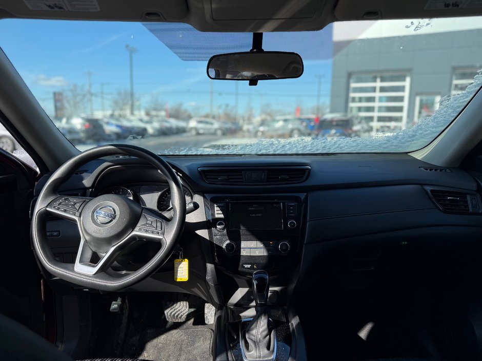 2020 Nissan Rogue S-9