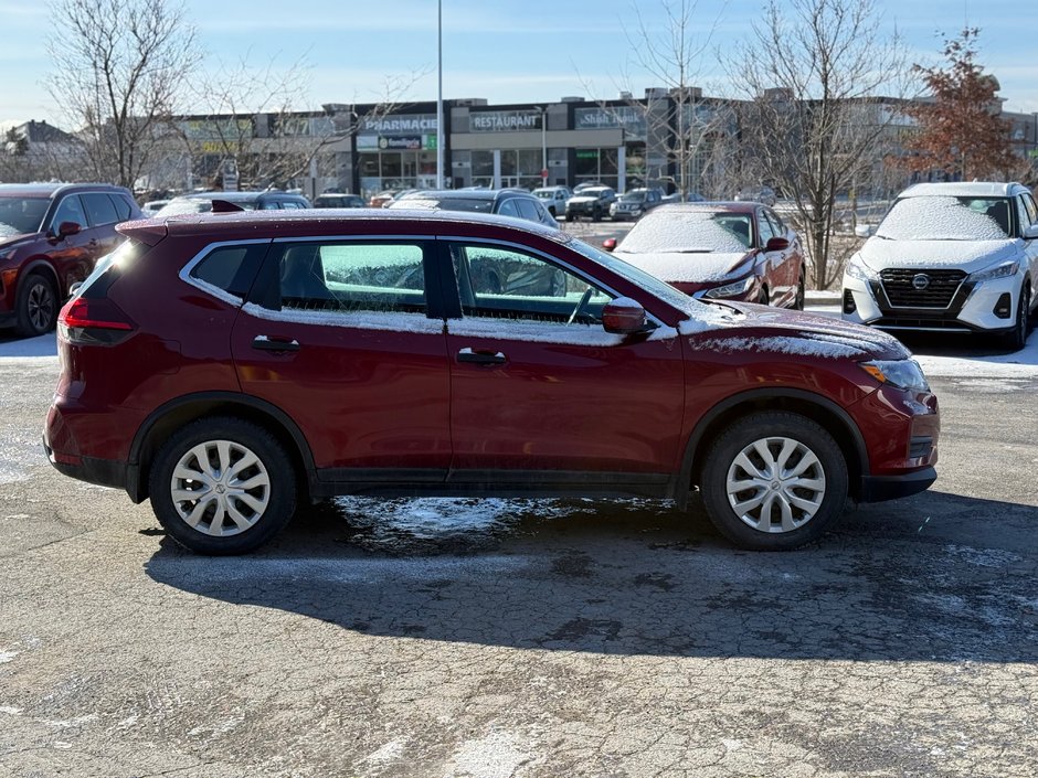 2020 Nissan Rogue S-4