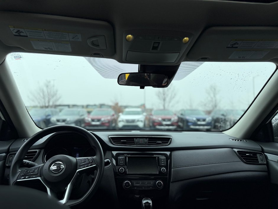 2020 Nissan Rogue SV AWD-9