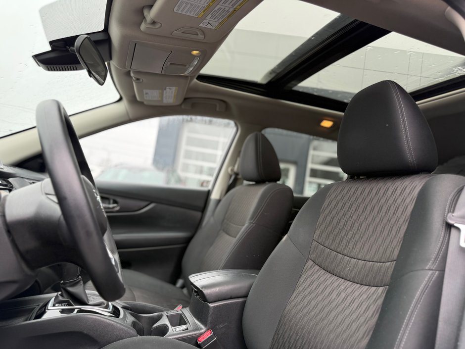 2020 Nissan Rogue SV AWD-8