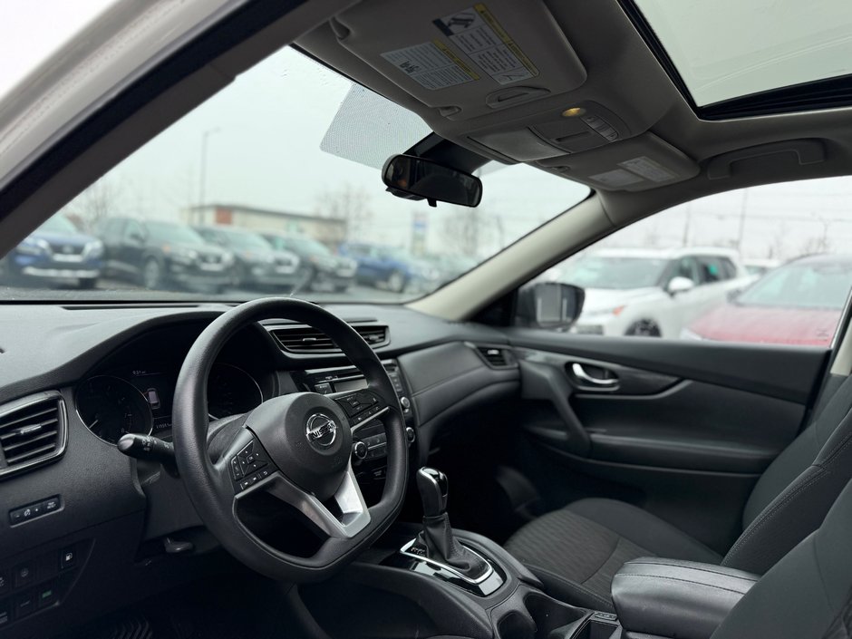 2020 Nissan Rogue SV AWD-7