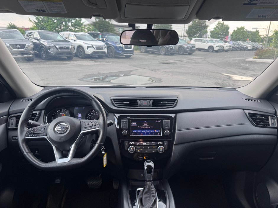 2020 Nissan Rogue S-8