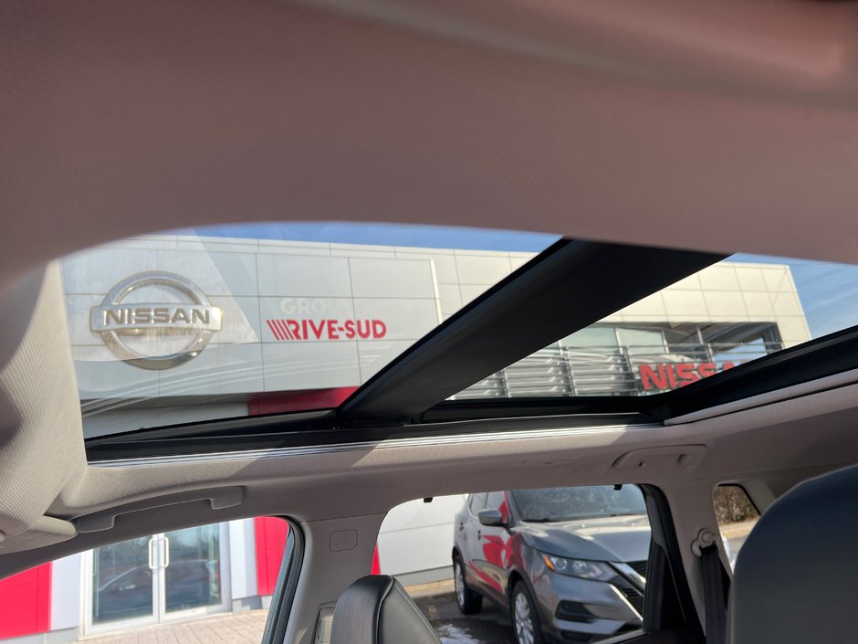 Nissan Rogue SV PRIVILEGE AWD 2021-9