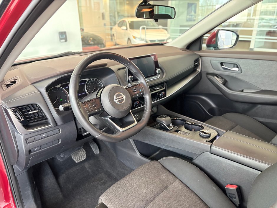 2021 Nissan Rogue SV AWD-11