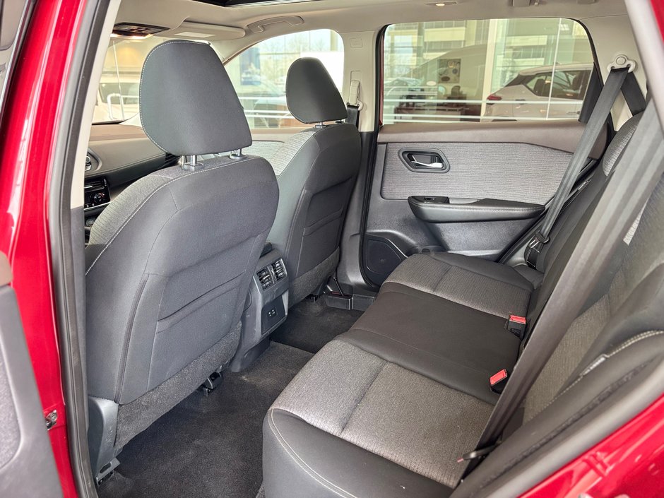 2021 Nissan Rogue SV AWD-15