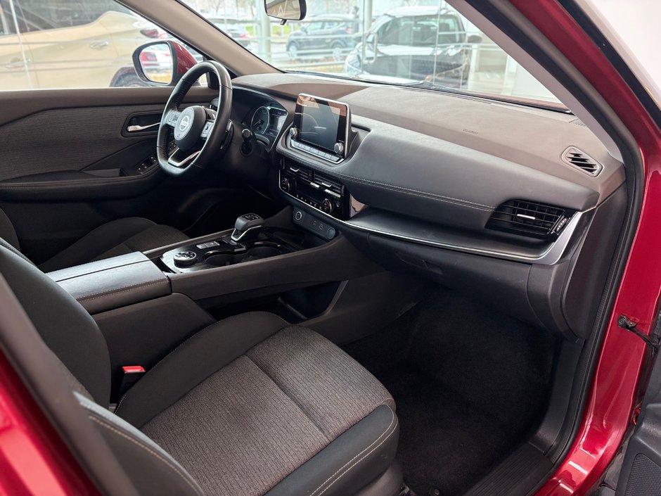 2021 Nissan Rogue SV AWD-13