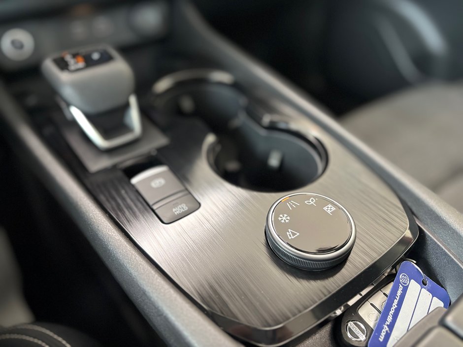 2021 Nissan Rogue SV AWD-16