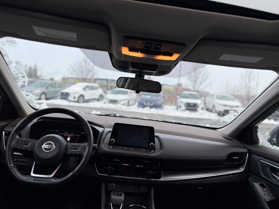 2021 Nissan Rogue SV PRIVILEGE-10