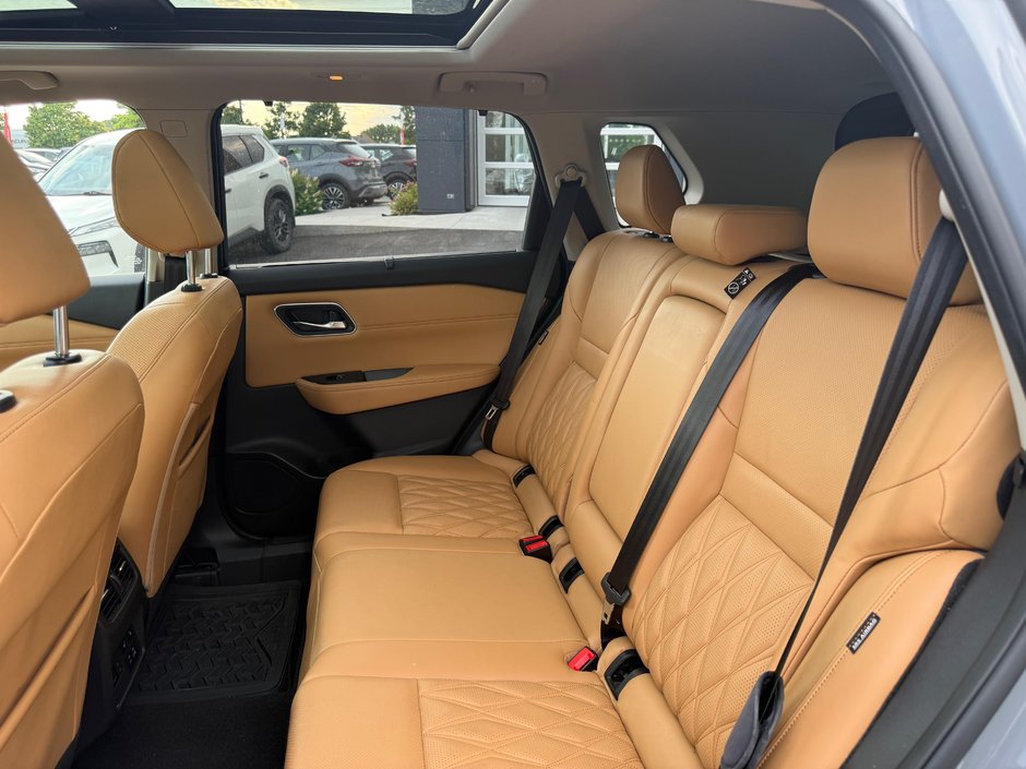 2021 Nissan Rogue PLATINUM AWD-10