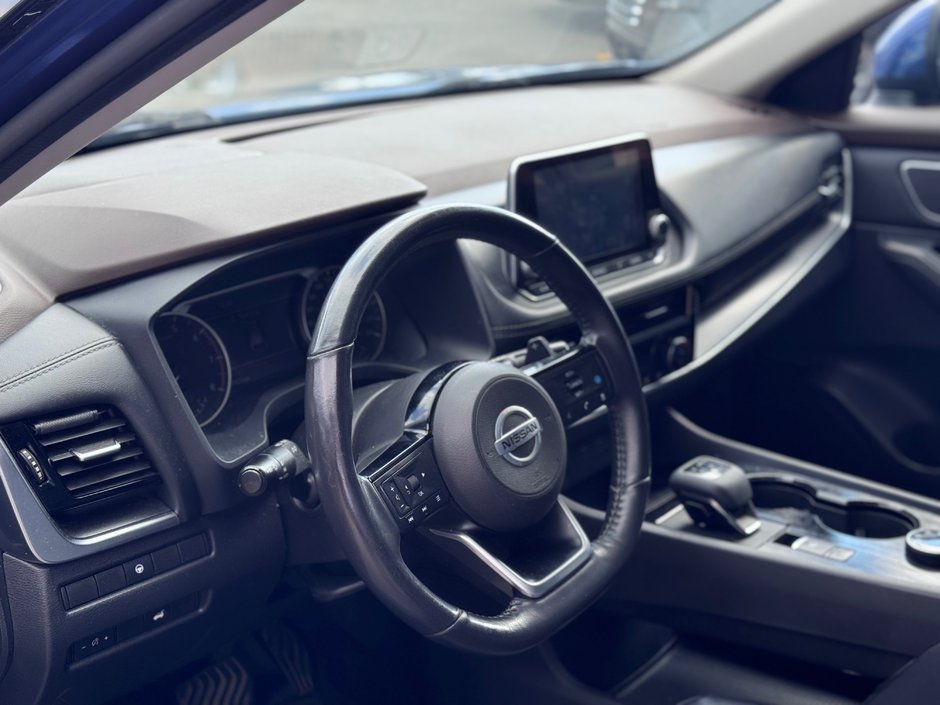 2021 Nissan Rogue SV PRIVILEGE AWD-9