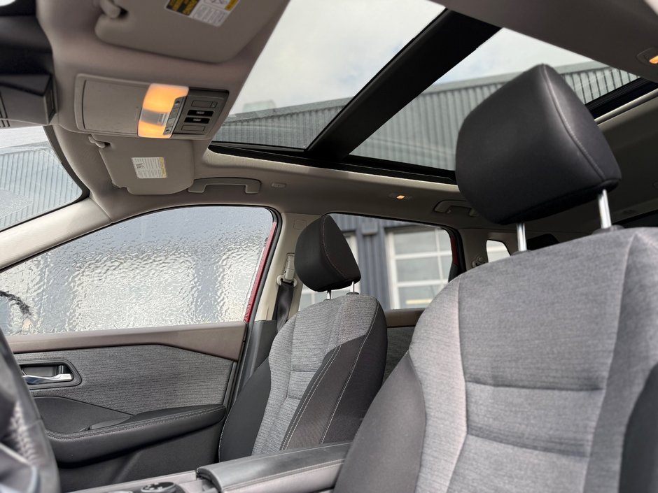 2022 Nissan Rogue SV AWD-18