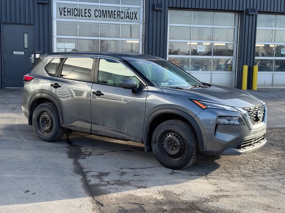 2022 Nissan Rogue S-3