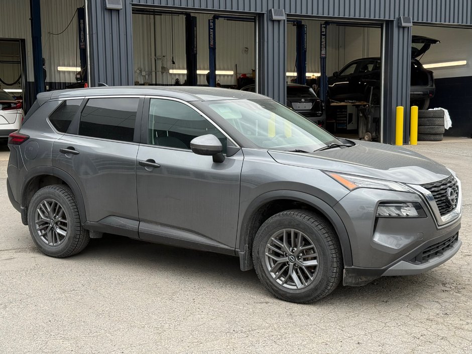 Nissan Rogue S AWD 2022-3