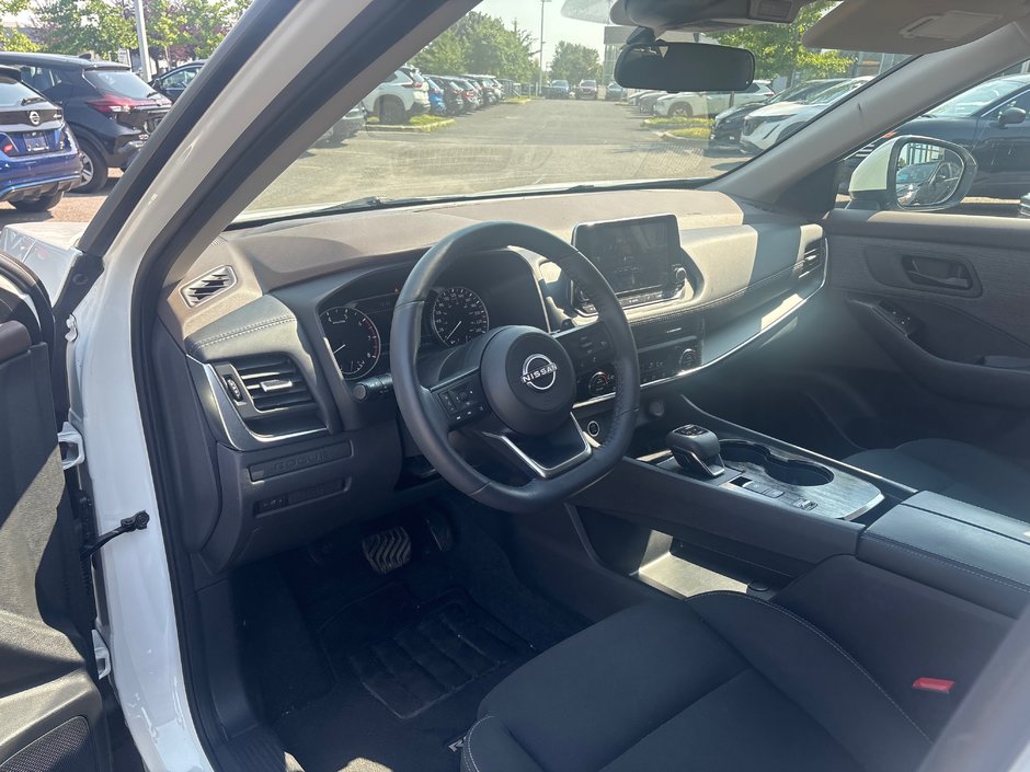 Nissan Rogue S 2023-2