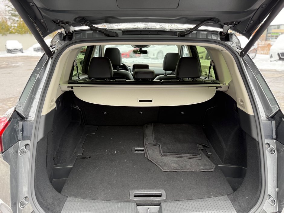 2023 Nissan Rogue Platinum-10